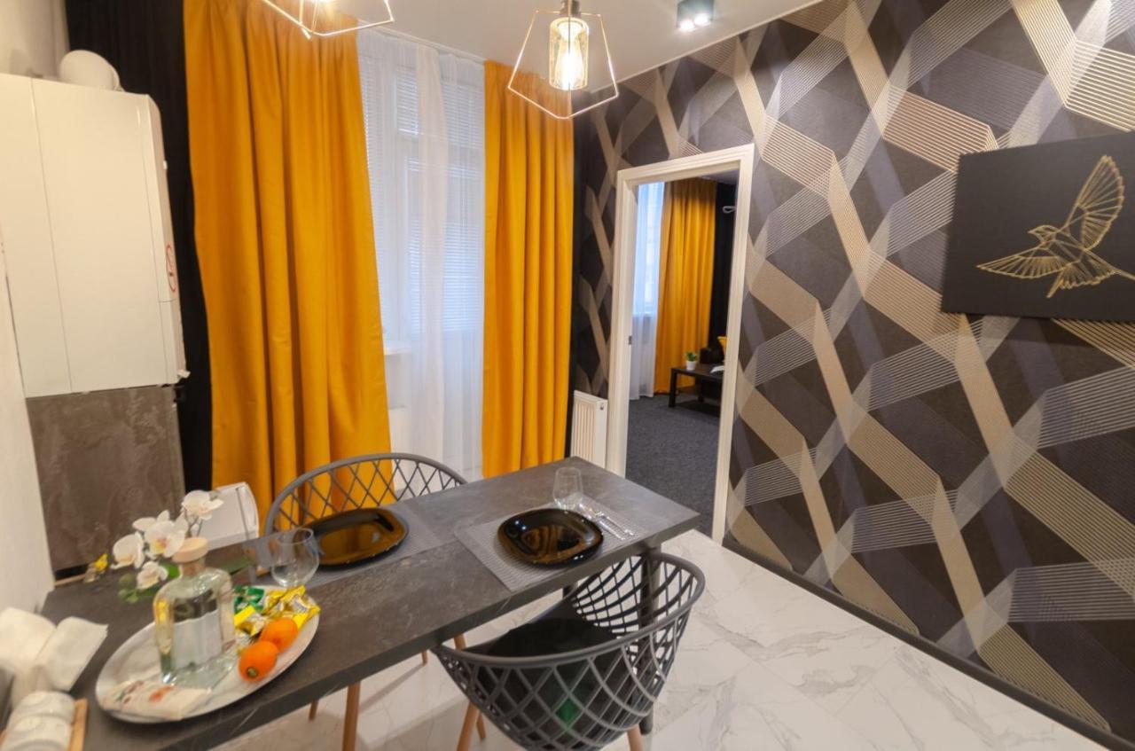 Samira 2 Apartment Kiev Bagian luar foto