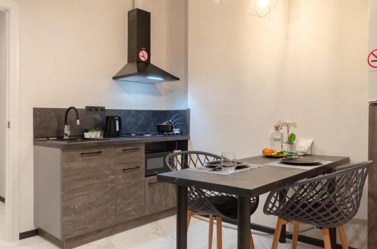 Samira 2 Apartment Kiev Bagian luar foto